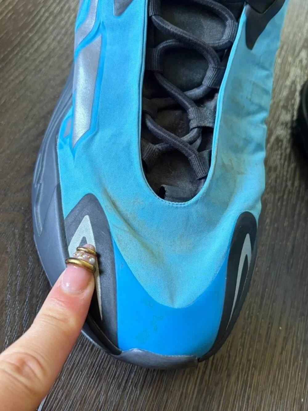 Yeezy 700 V3 Blue & Black Sneakers with Gray Accents  Size 9  Stain see photo. M